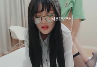 Nữ Gia Sư Xinh Đẹp Quyến Rũ Và Chàng Học Trò May Mắnm